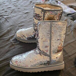 Size 10 Ugg Silver Sequined Boots
